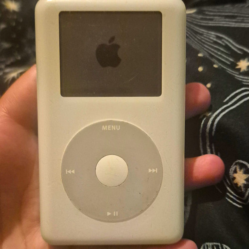 Apple ipod classic - classic, 4th
