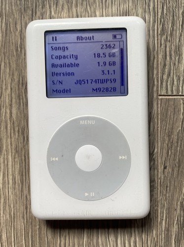 Apple ipod 4th gen 20gb - 4th, white