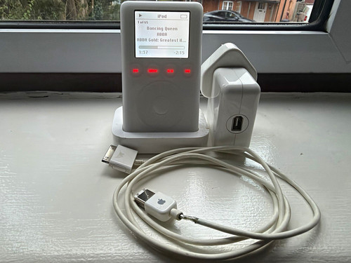 Apple ipod 3rd gen - 3rd, 20gb